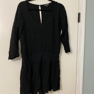 3/4 sleeve v-neck romper